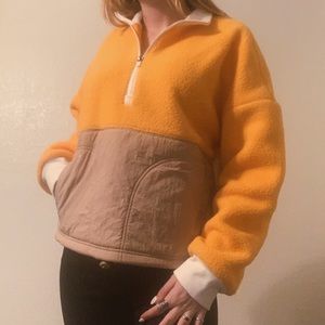 🌼Fabletics Fleece Pullover🌼